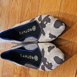 Retired Rothy's Ash camo the point shoes.